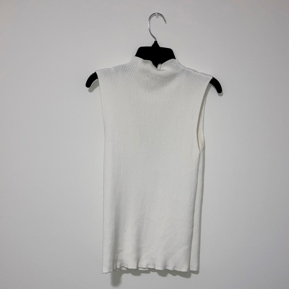 DKNY small size sleeveless shirt - Picture 1 of 1